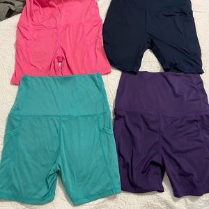 Maacie maternity exercise shorts